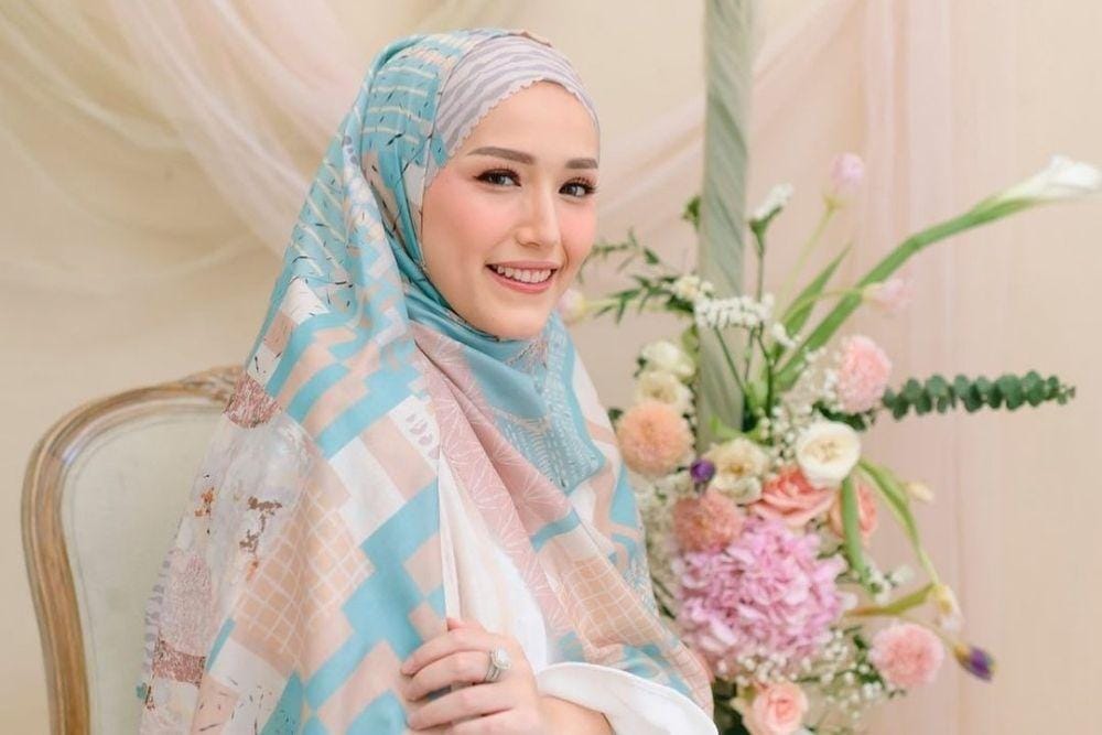 instagram.com/adeliapasha