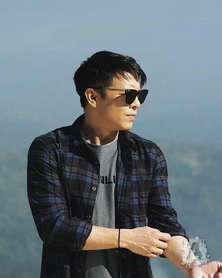 Instagram.com/arielnoah