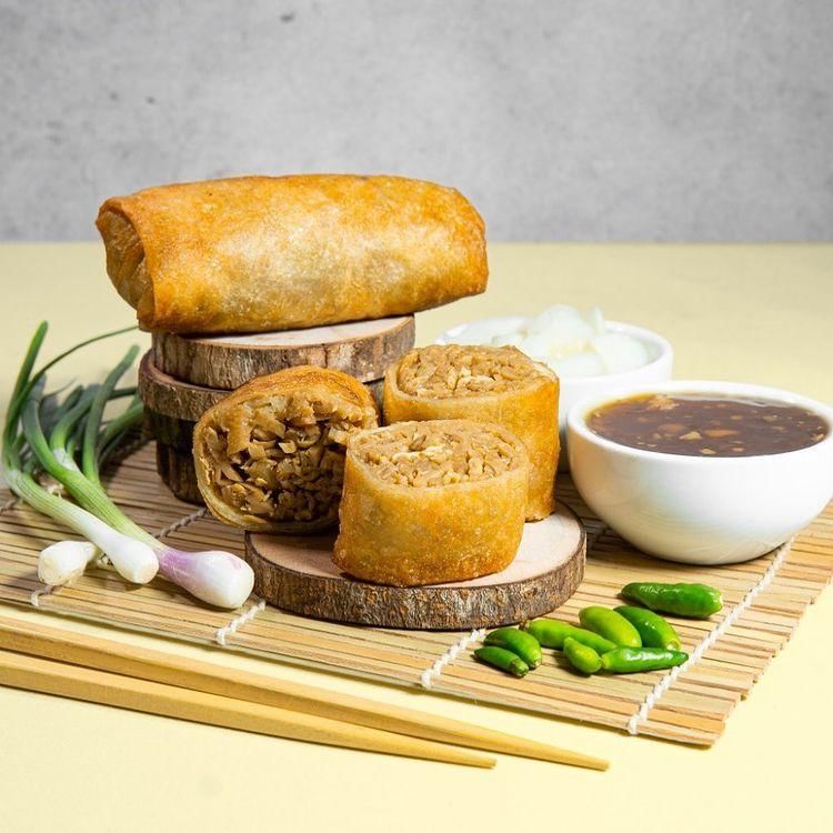 freepik.com/ lunpiaestu.smg