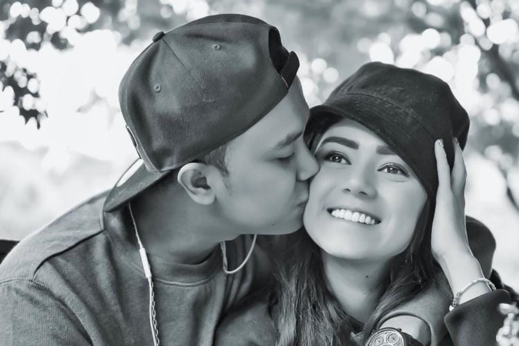 Instagram.com/dennislyla