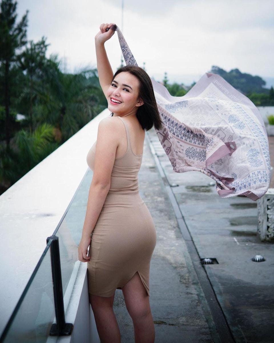 instagram.com/amandamanopo