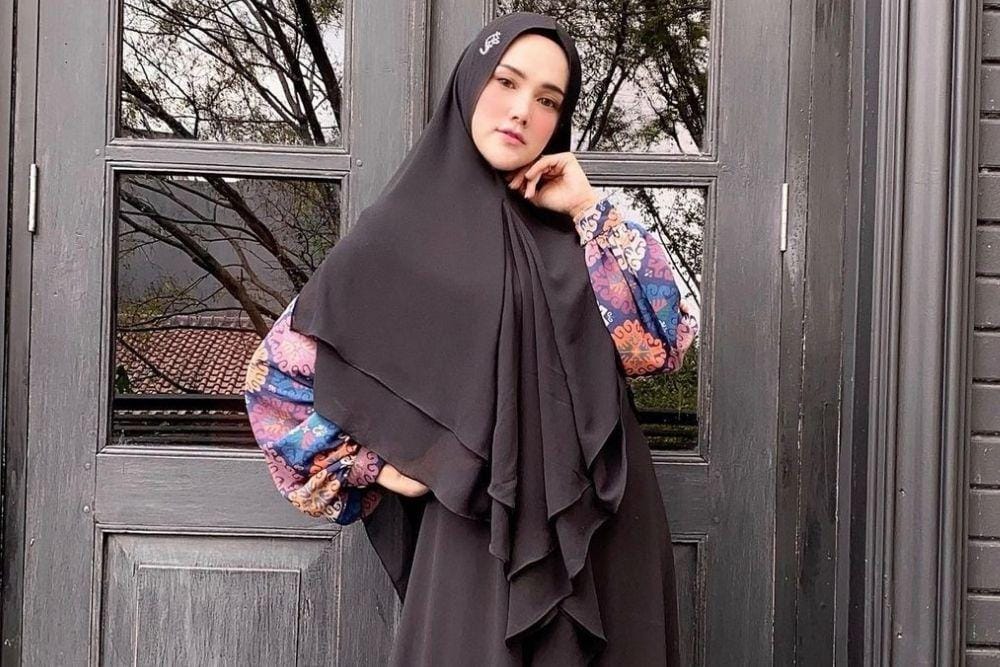 instagram.com/mulanjameela1
