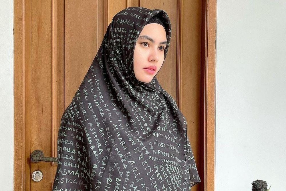 instagram.com/kartikaputriworld