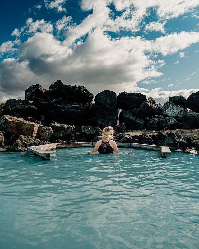 instagram.com/ _mishamartin