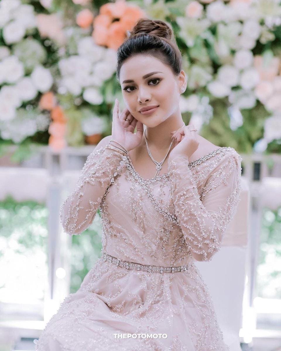 instagram.com/aurelie.hermansyah