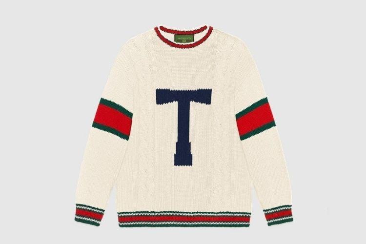 #PopbelaOOTD: Tetap Kece saat Musim Hujan dengan Sweater Fancy
