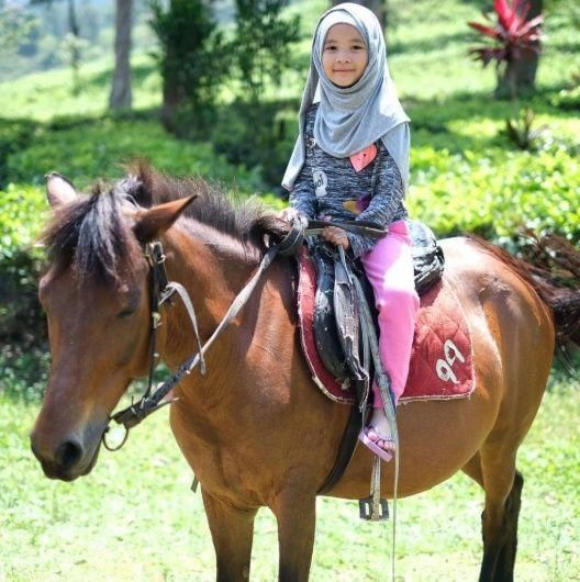 Instagram.com/zaskiadyamecca