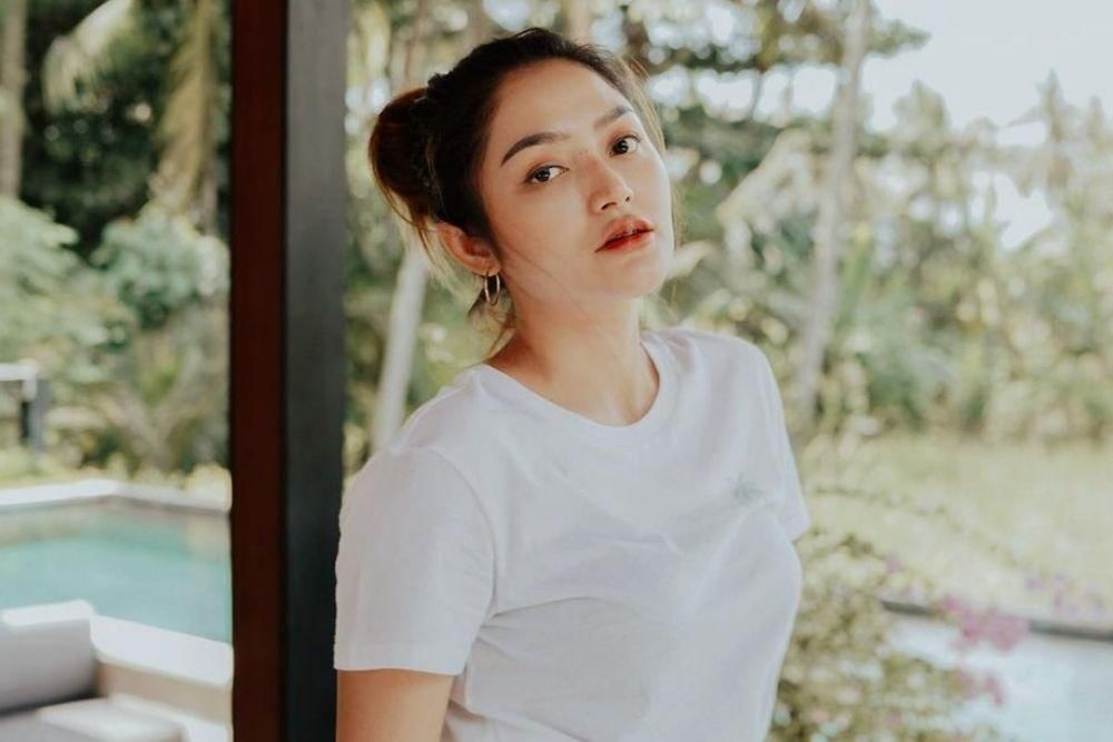 instagram.com/sitibadriahh