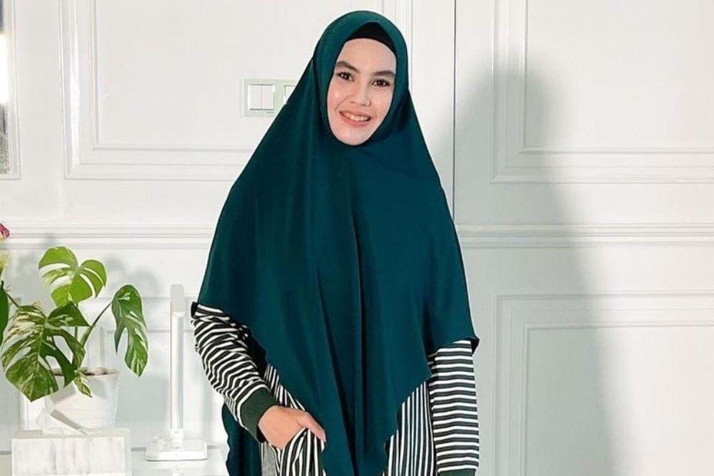 instagram.com/kartikaputriworld