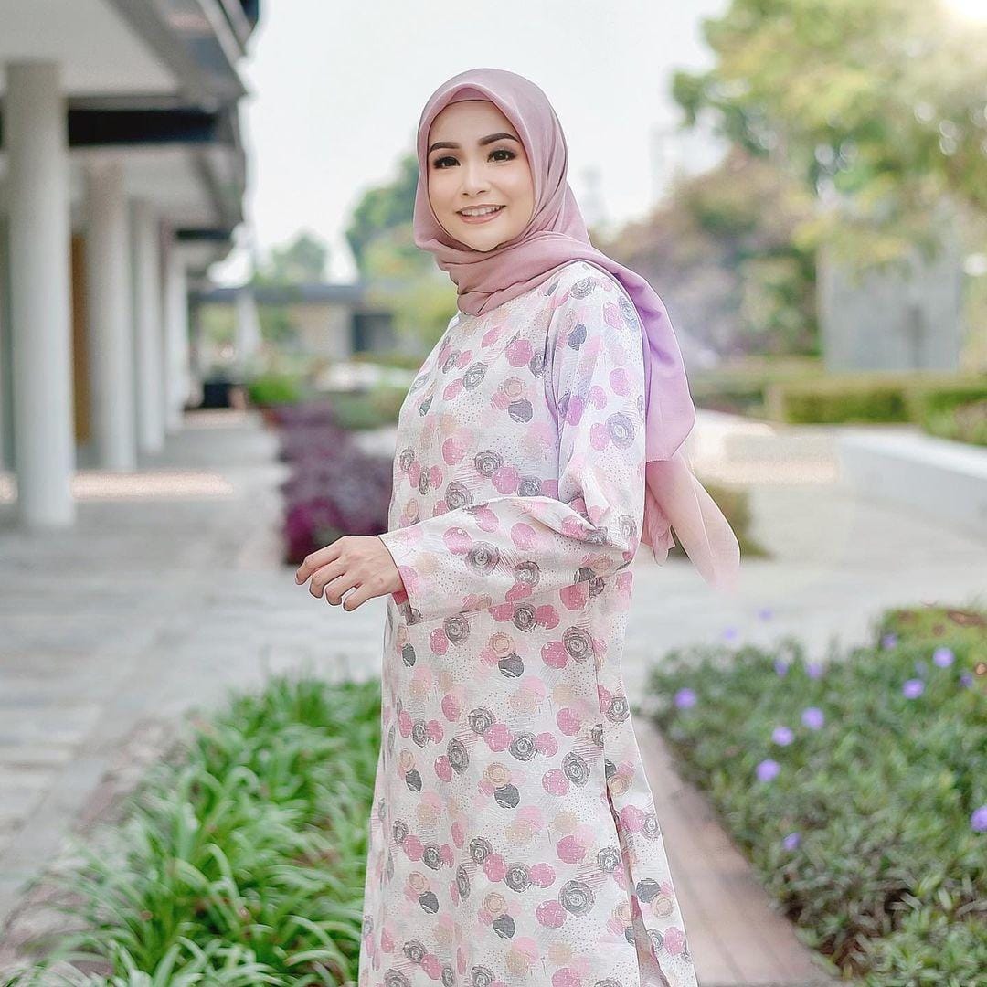 instagram.com/sorayalarasat1