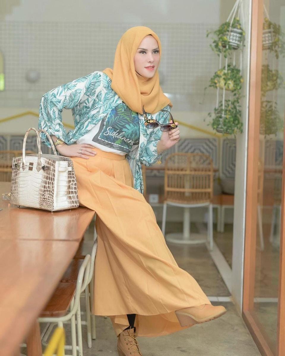 instagram.com/angellelga
