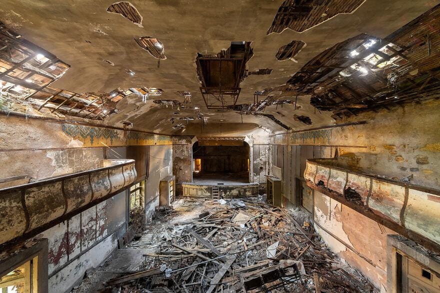 instagram.com/jahzdesignoff/