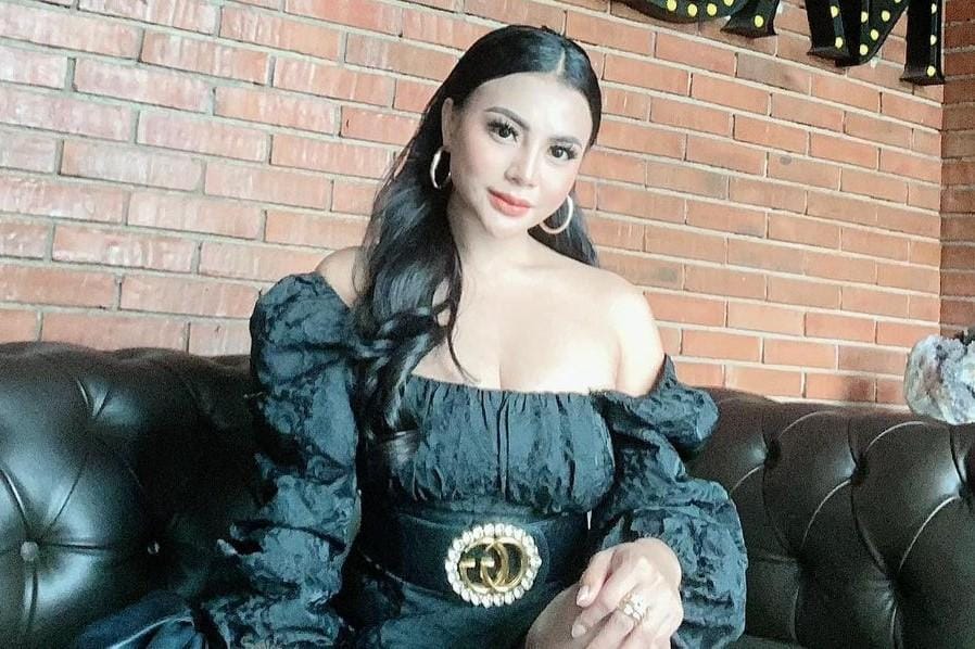 Intip Gaya Seksi Tisya Erni, Model yang Dikabarkan 'Teman Dekat' Sule
