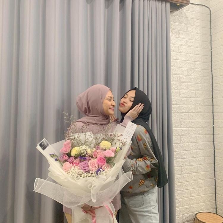 Instagram.com/putridelinaa