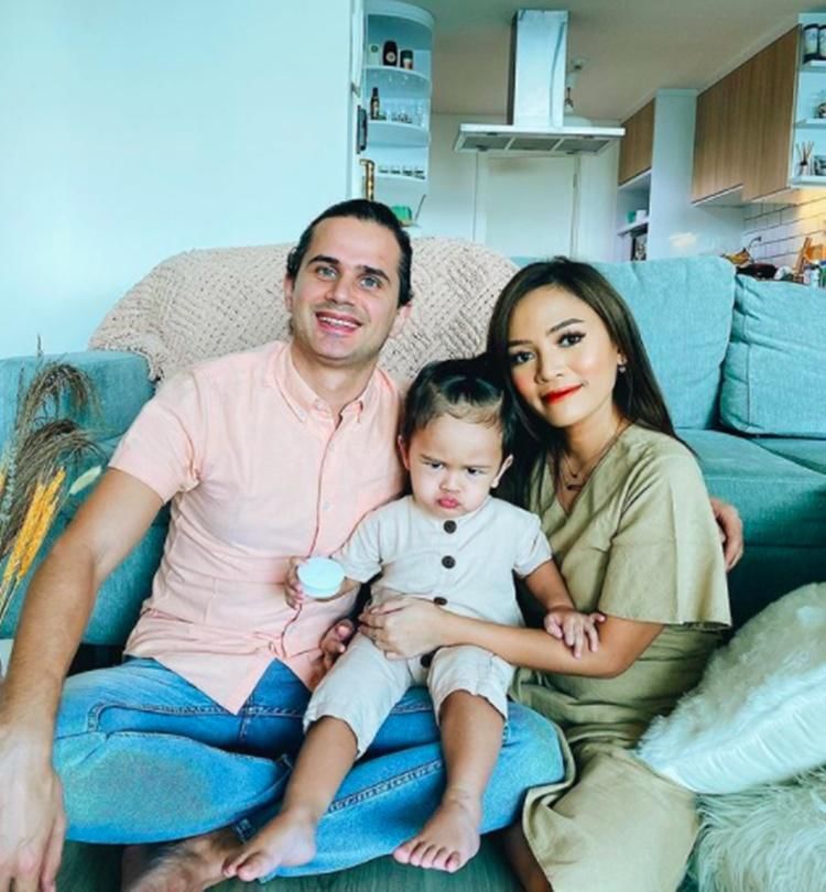 Instagram.com/rachgoddard