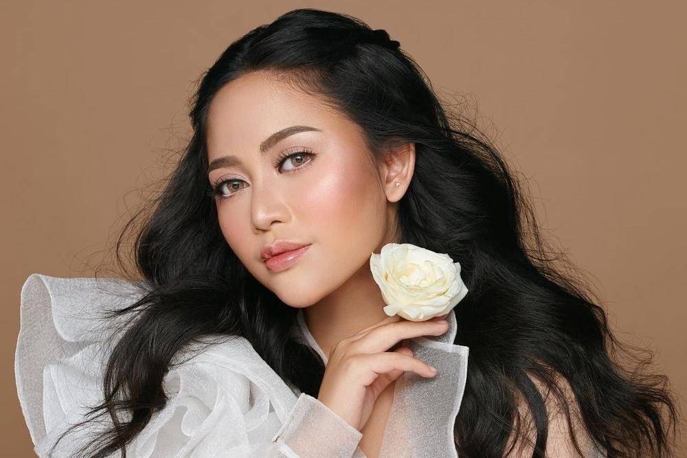 Instagram.com/Rachelvennya