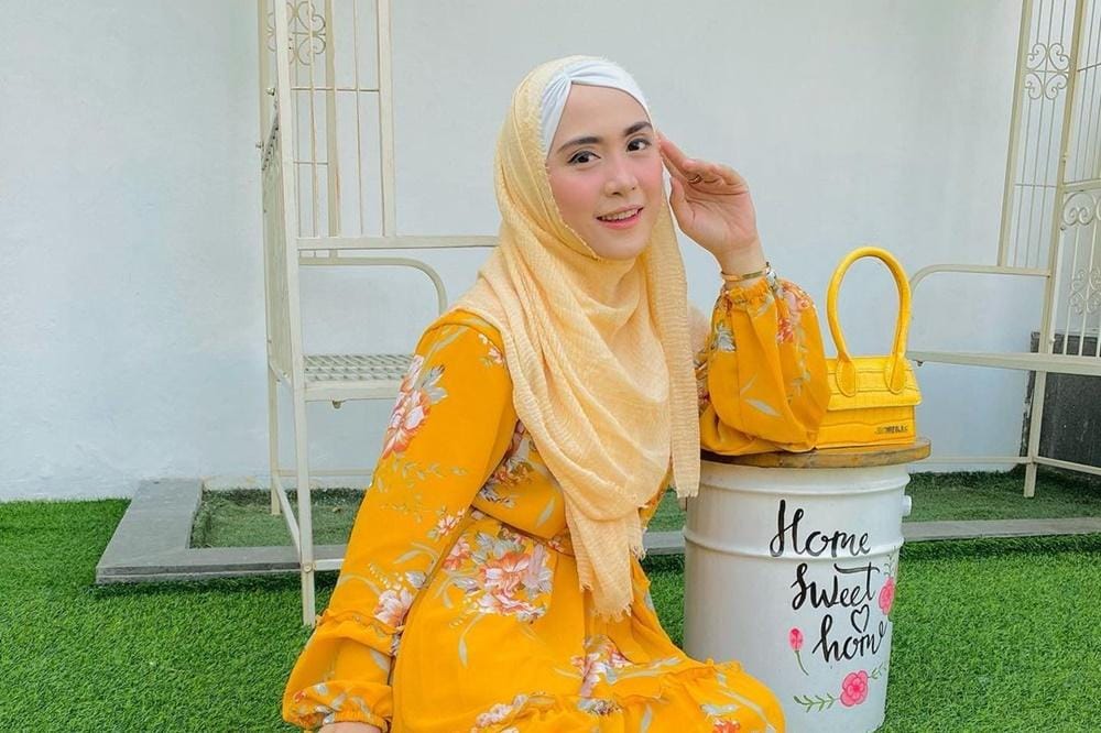 Instagram.com/apriljasmine85