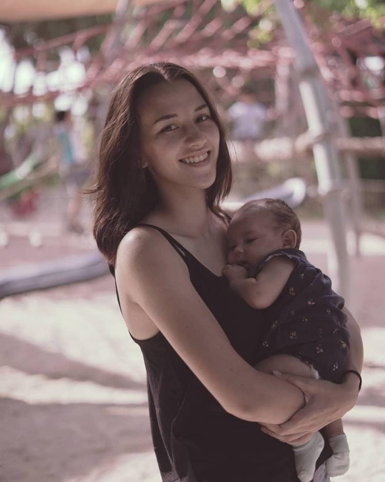 Instagram.com/dahliachr