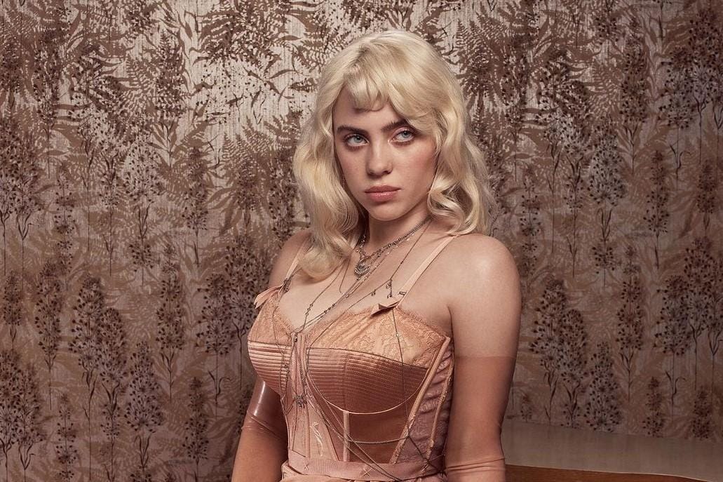 Deretan Potret Seksi Billie Eilish yang Terlihat Makin 'Dewasa'