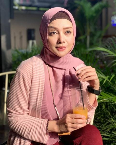 instagram.com/terryputri