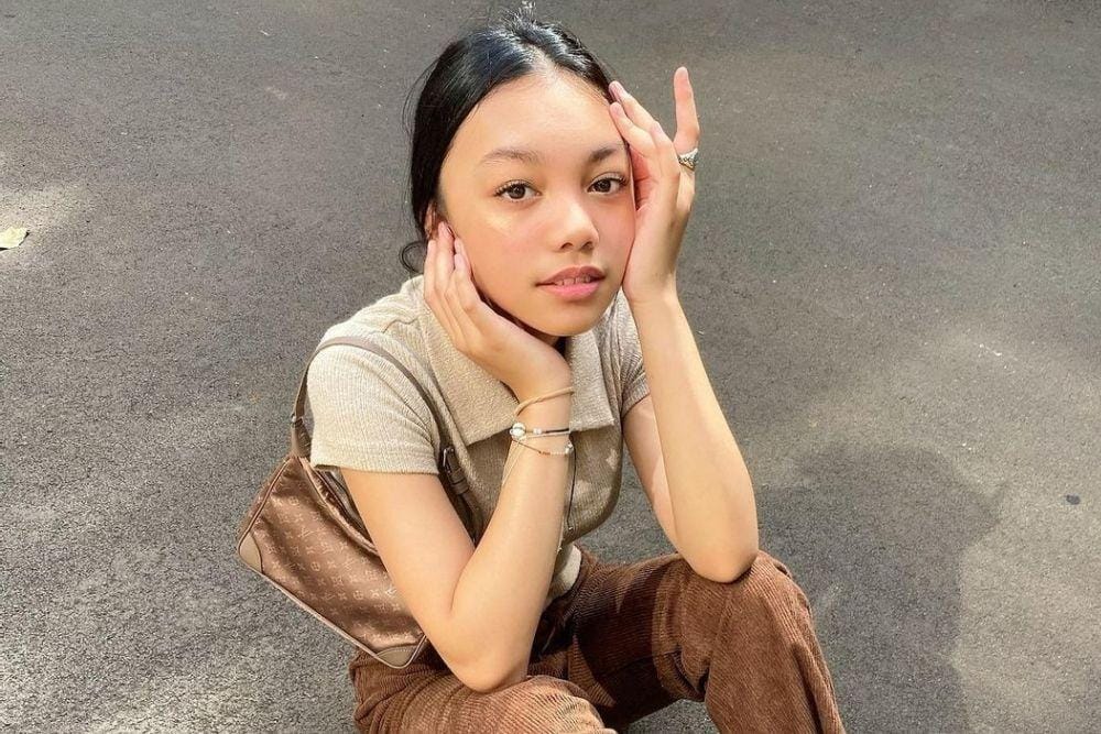 instagram.com/naura.ayu