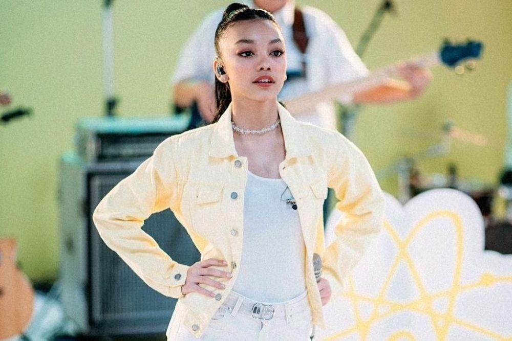 instagram.com/naura.ayu