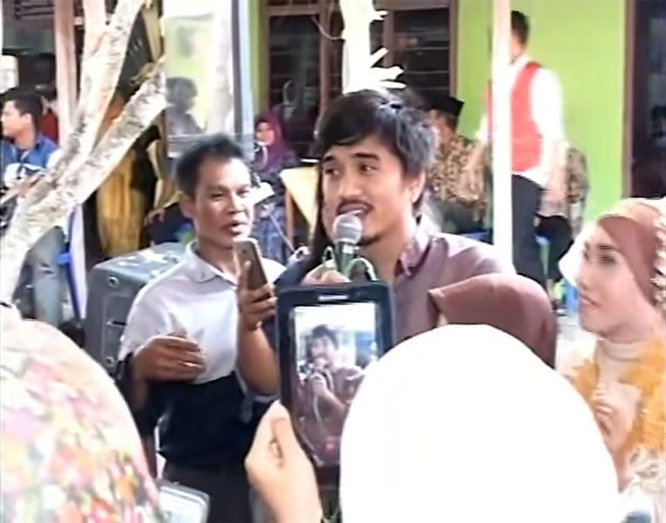 YouTube.com/AyuStudio Klaten