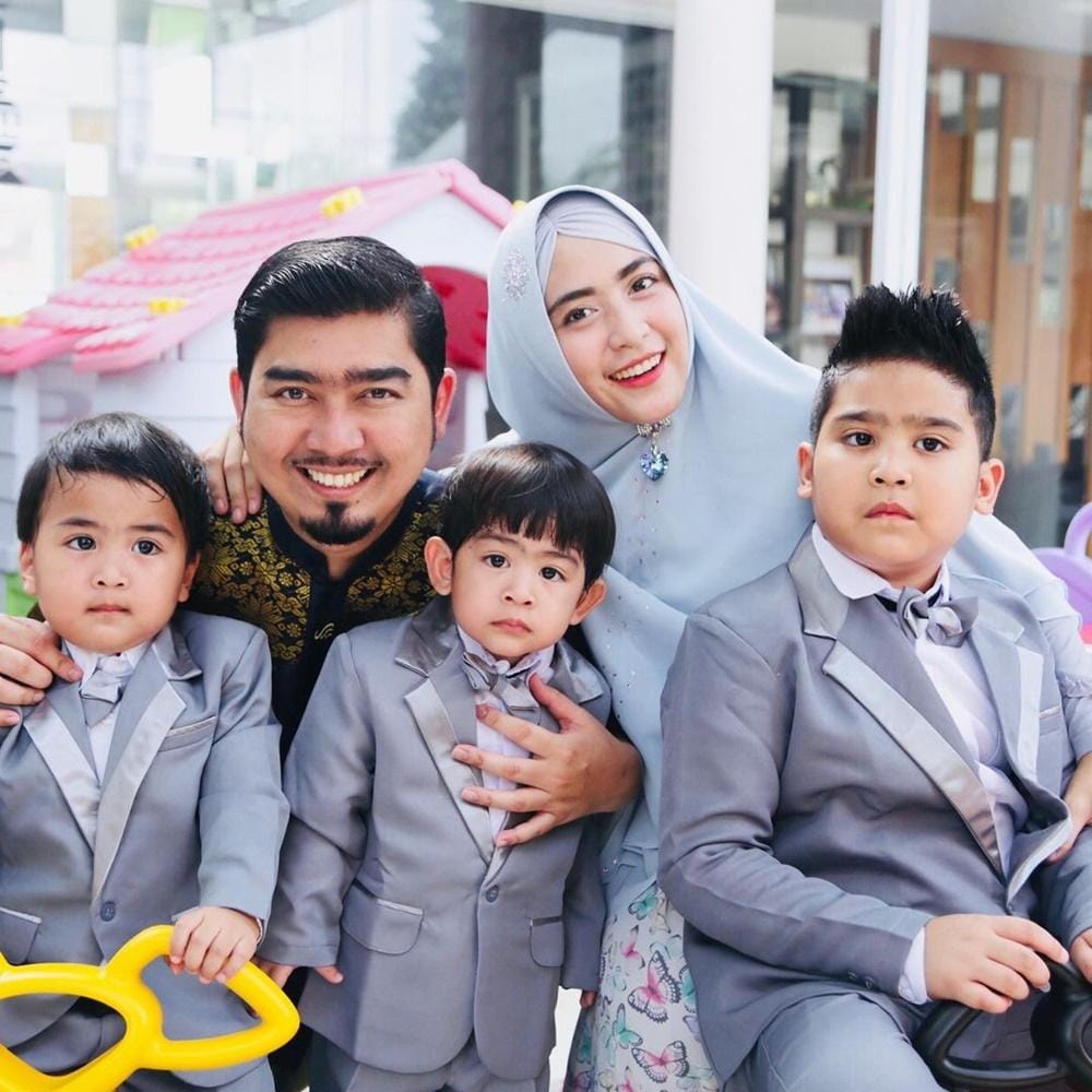 Instagram.com/apriljasmine85