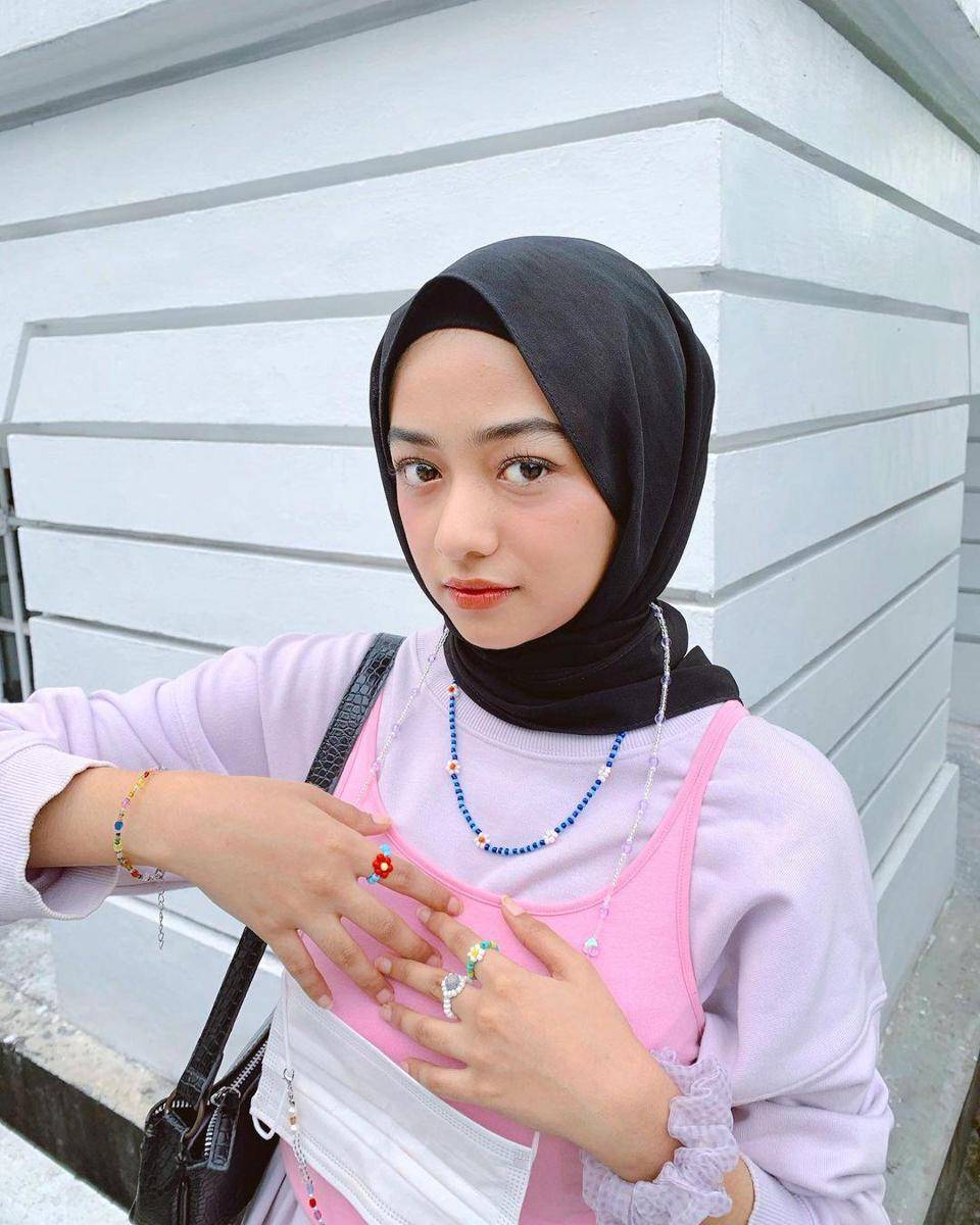 instagram.com/nuruladhaniah