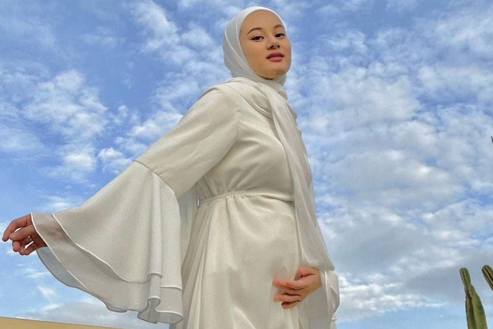 Intip Gaya Seleb yang Tengah Hamil, Berstatus Ibu di Tahun 2021