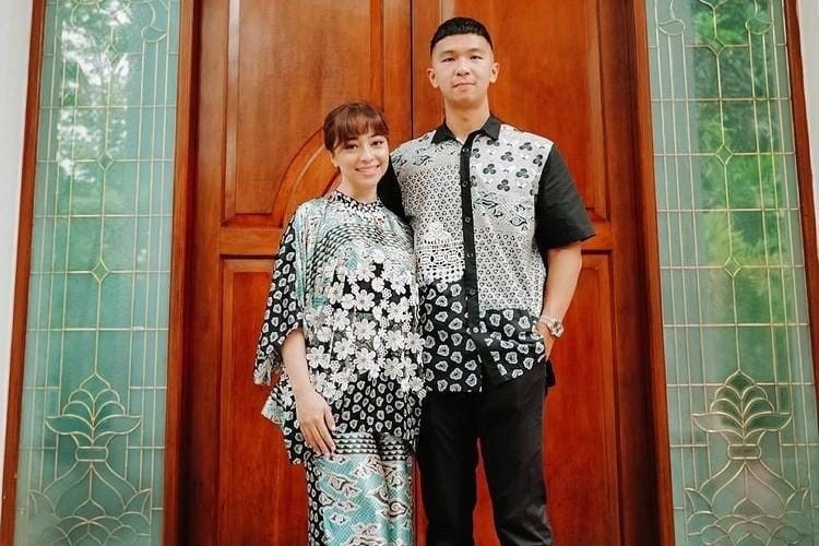 Deretan Gaya Modis Artis Indonesia Rayakan Lebaran 2021