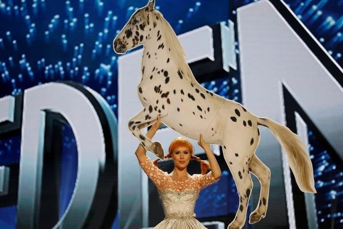 Deretan Kostum Unik Sepanjang Masa di Panggung Miss Universe