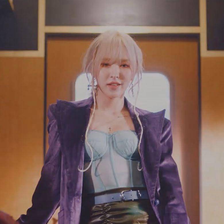youtube.com/SMTOWN