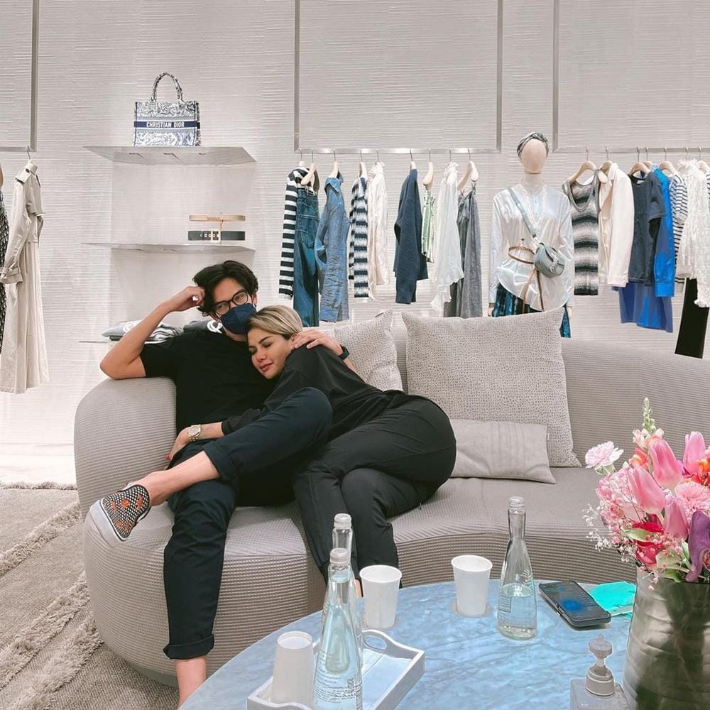 Instagram.com/nikitamirzanimawardi_172