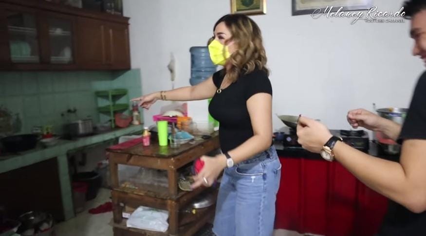 youtube.com/MelaneyRicardo