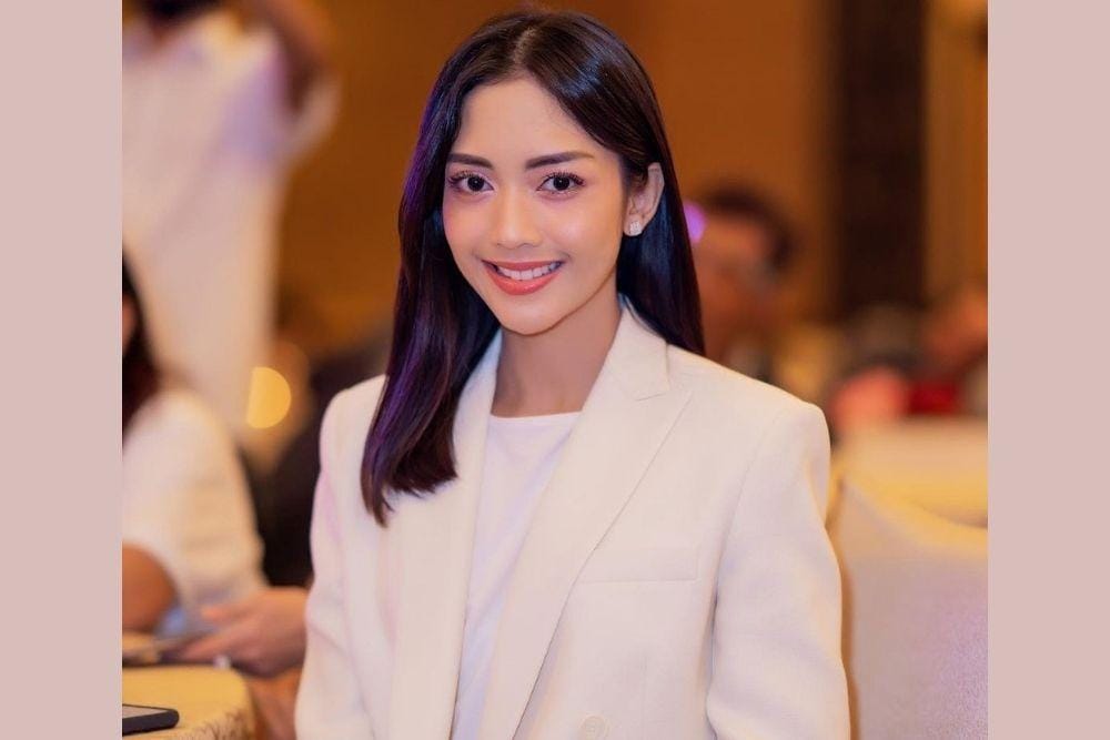 Instagram.com/Ririndwiaryanti