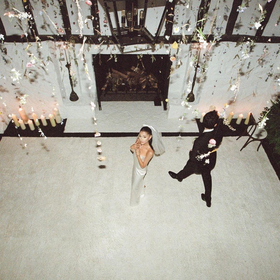 instagram.com/arianagrande
