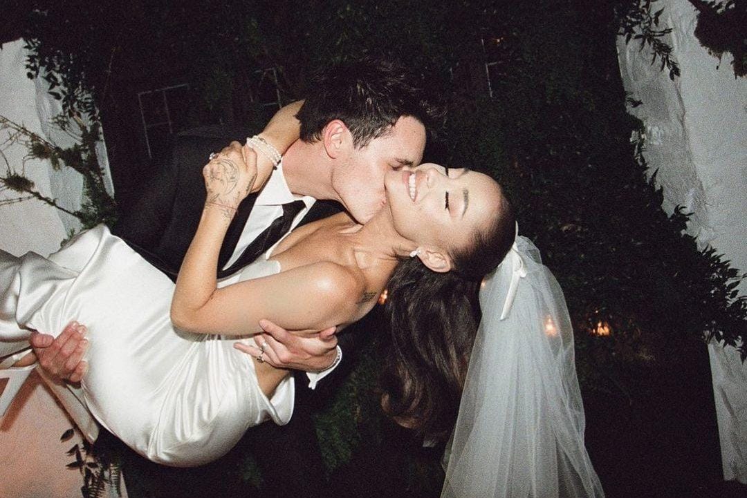 Instagram.com/Arianagrande