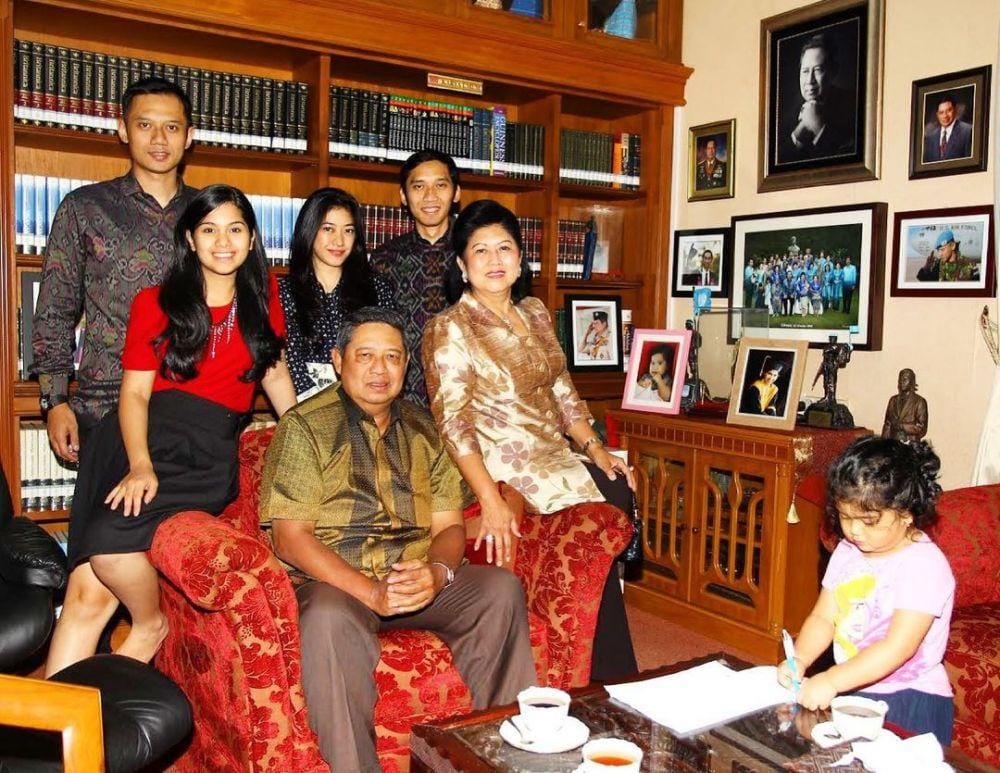 Instagram.com/annisayudhoyono