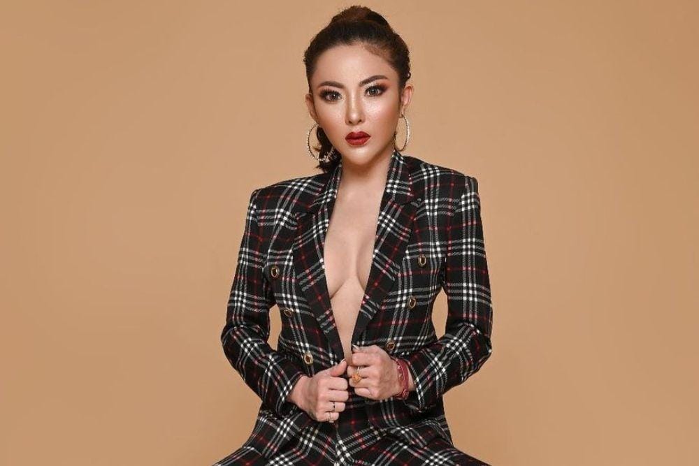 instagram.com/ayuaulia5252