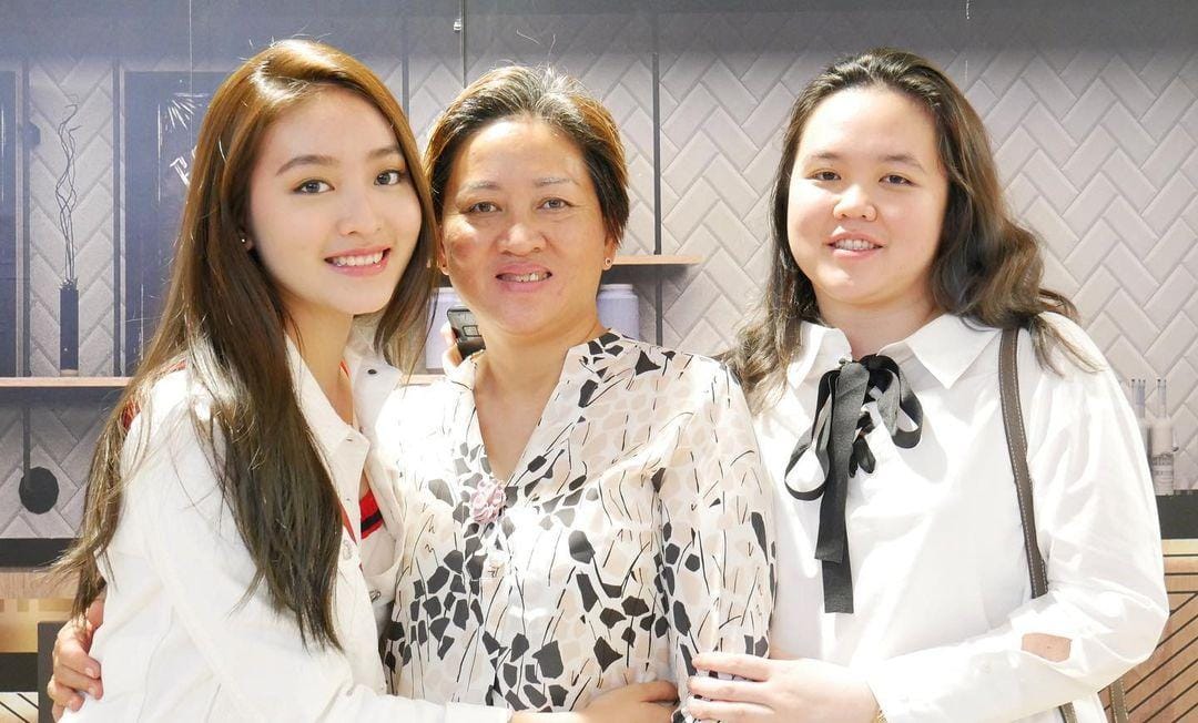 instagram.com/natashawilona12