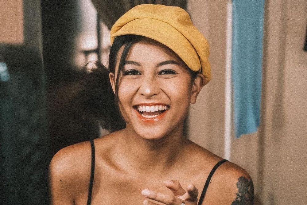 instagram.com/awkarin