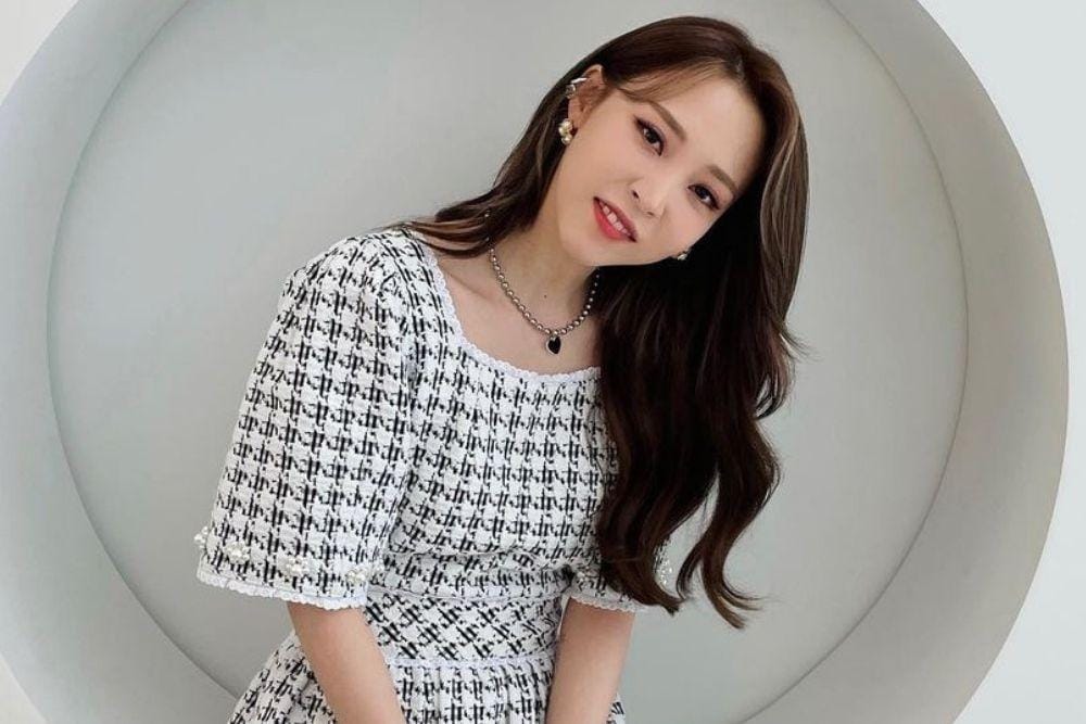 instagram.com/mo_onbyul