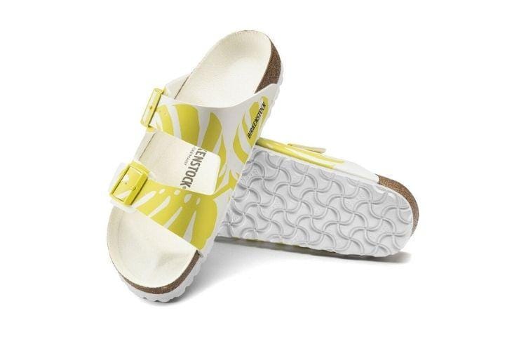 #PopbelaOOTD: Sandal Modis yang Cocok Digunakan untuk Liburan