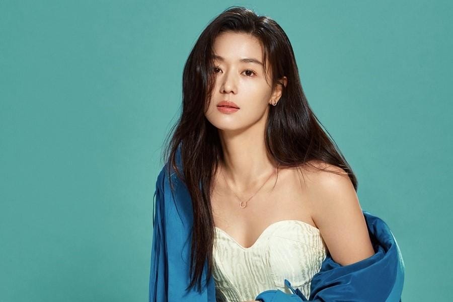 Rumor Diselingkuhi, Ini Bukti Jun Ji Hyun Miliki Gaya ‘Mahal’ & Elegan