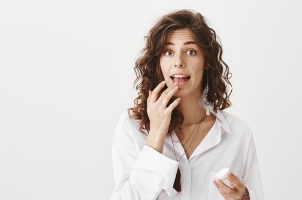 Lip Scrub Alami yang Bisa Dibuat dari Bahan-bahan di Rumah