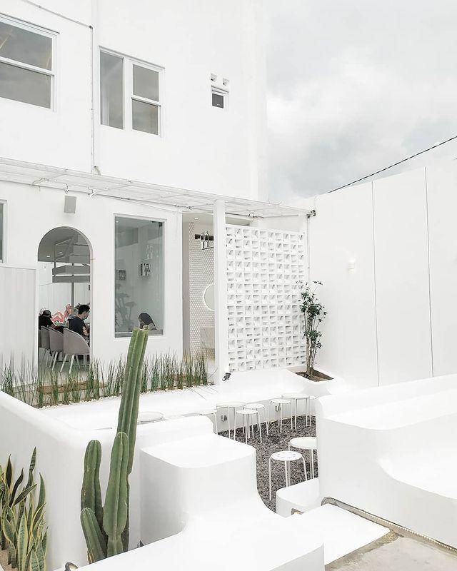 instagram.com/ trianitanabila