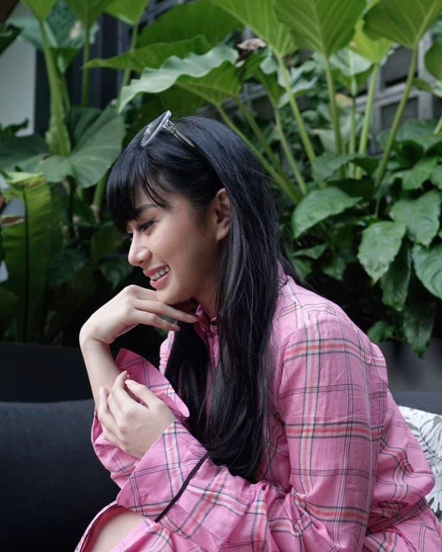 Instagram.com/Denisechariesta