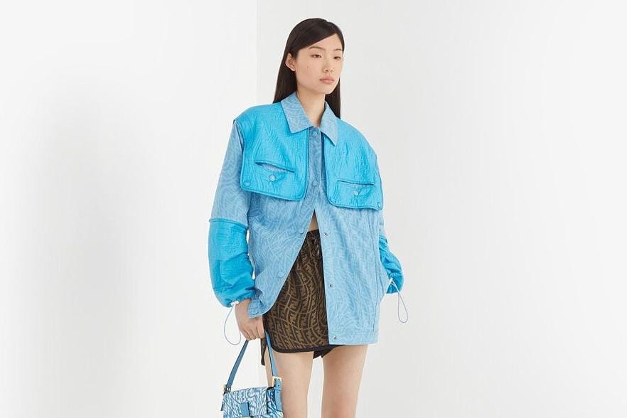 #PopbelaOOTD: Kumpulan Jaket Denim yang Statement dan Anti-Mainstream