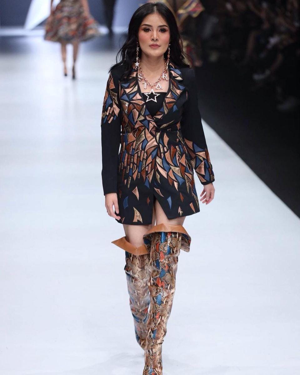 instagram.com/nindyayunda